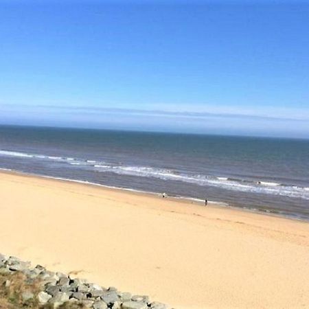 Relaxing Chalet On Popular California Sands Short Stroll To Beach, Nr Norfolk Broads & Great Yarmouth Scratby Zewnętrze zdjęcie
